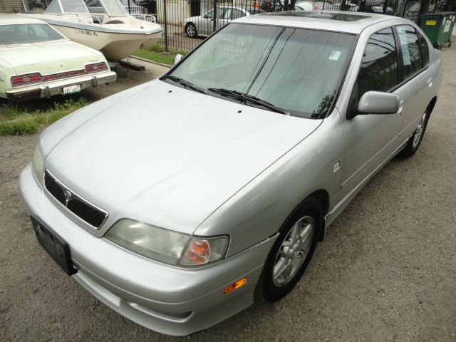 Infiniti G20 2002 photo 3