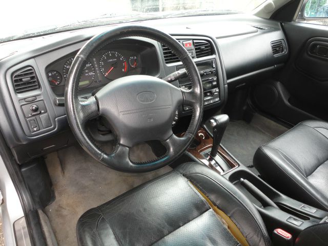 Infiniti G20 2002 photo 4