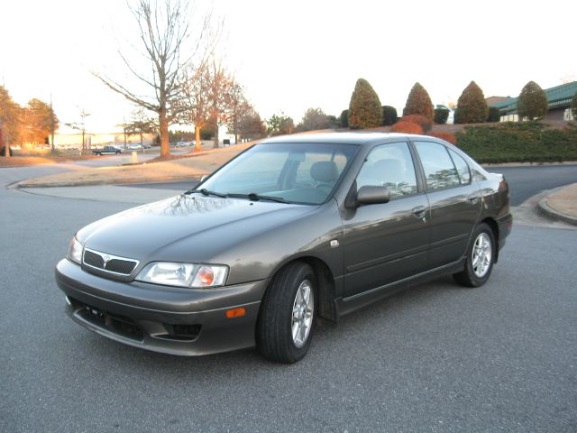 Infiniti G20 2002 photo 1