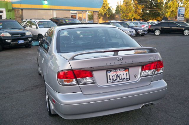 Infiniti G20 2002 photo 3