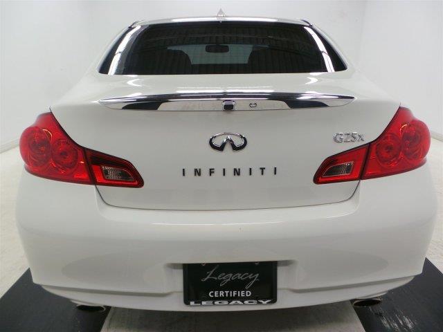 Infiniti G25x 2011 photo 3