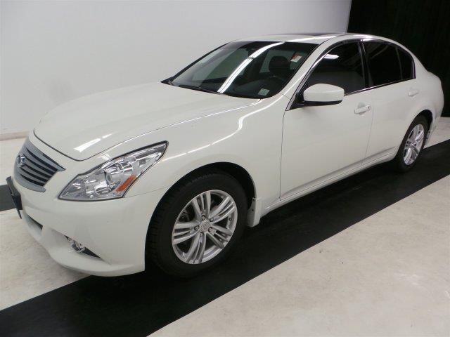 Infiniti G25x 2011 photo 4
