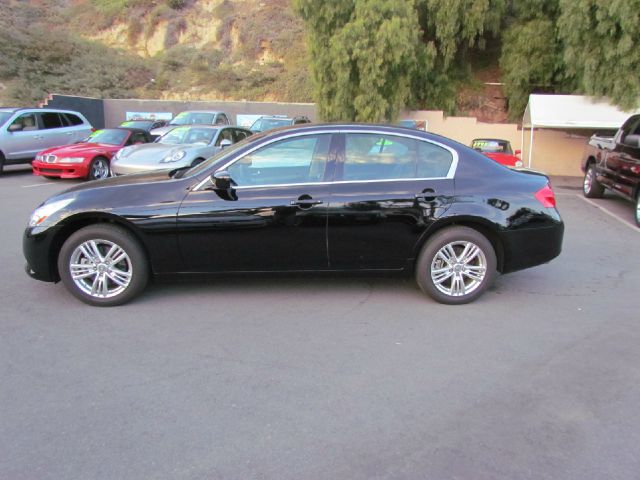 Infiniti G25x 2012 photo 1