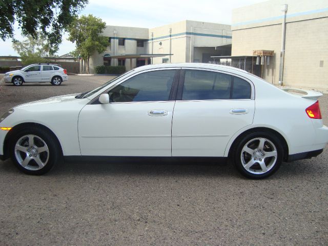 Infiniti G35 2003 photo 8