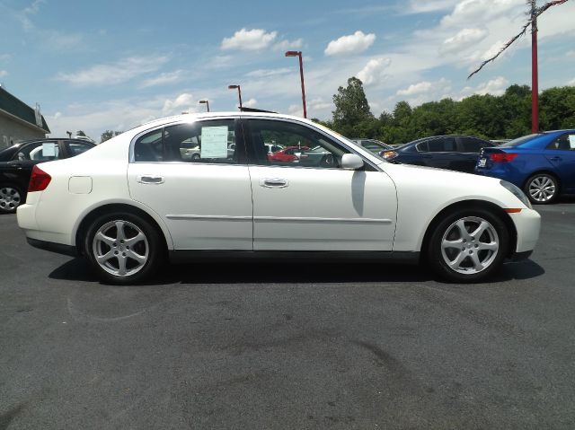 Infiniti G35 2003 photo 3