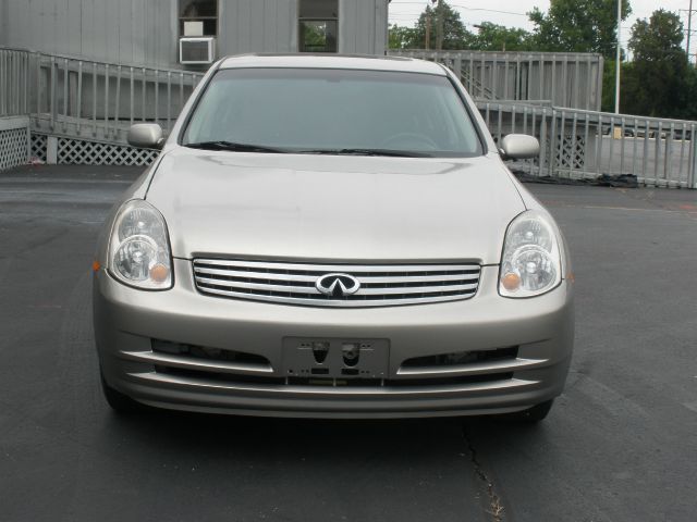 Infiniti G35 2003 photo 2