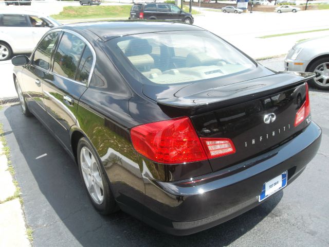 Infiniti G35 2003 photo 4