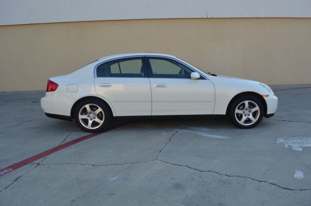 Infiniti G35 2003 photo 1
