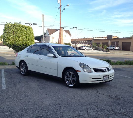 Infiniti G35 2003 photo 3
