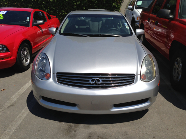 Infiniti G35 XB - ONE Owner Coupe