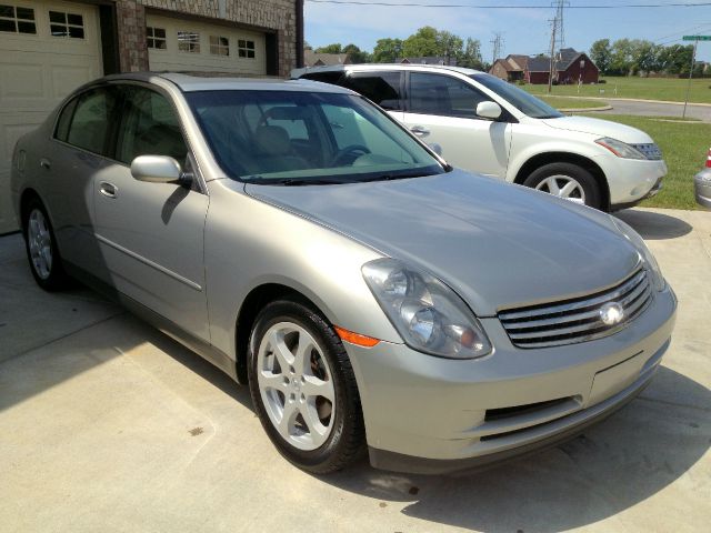 Infiniti G35 2003 photo 2