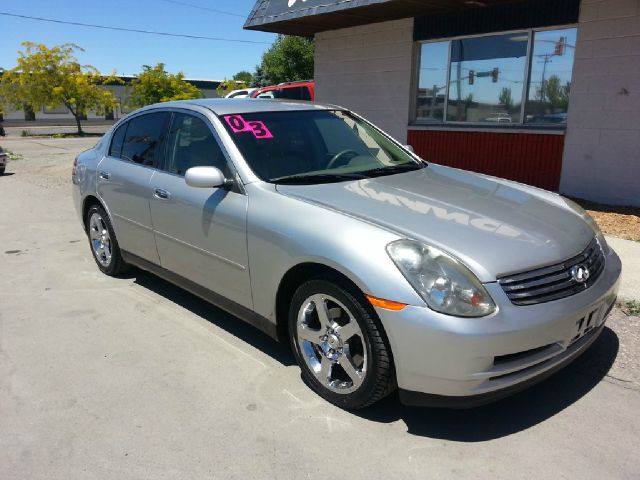Infiniti G35 2003 photo 2