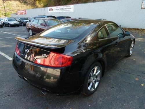 Infiniti G35 2004 photo 2