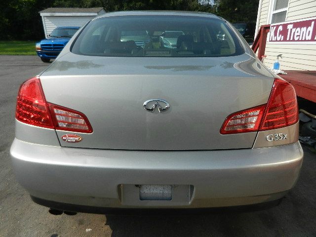 Infiniti G35 2004 photo 4