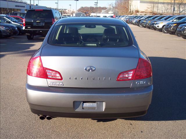 Infiniti G35 2004 photo 4