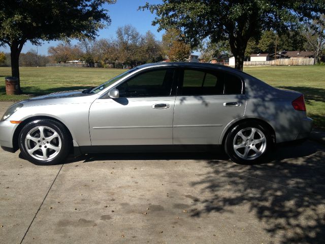 Infiniti G35 2004 photo 3