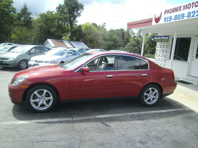 Infiniti G35 2004 photo 2