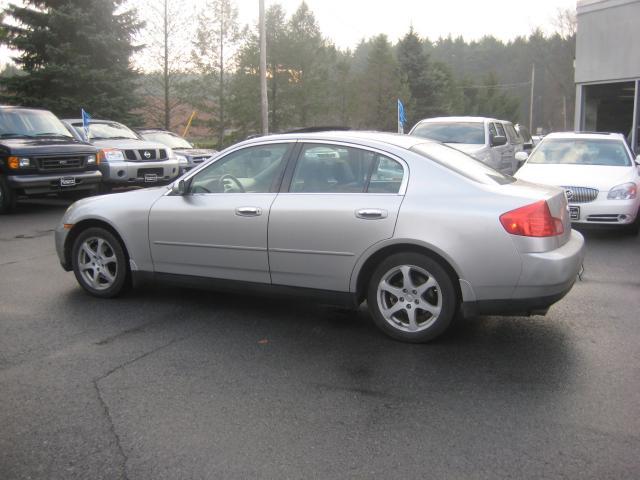 Infiniti G35 2004 photo 1
