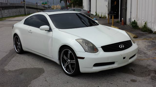 Infiniti G35 2004 photo 1