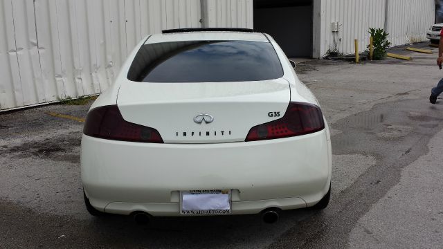 Infiniti G35 2004 photo 4