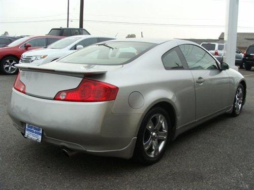 Infiniti G35 2004 photo 2