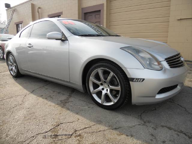 Infiniti G35 2004 photo 1