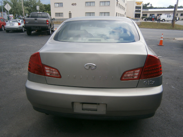 Infiniti G35 2004 photo 1