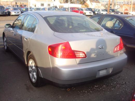 Infiniti G35 2004 photo 2