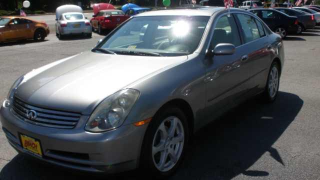 Infiniti G35 2004 photo 1