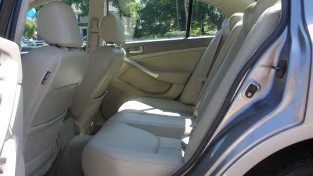 Infiniti G35 2004 photo 3