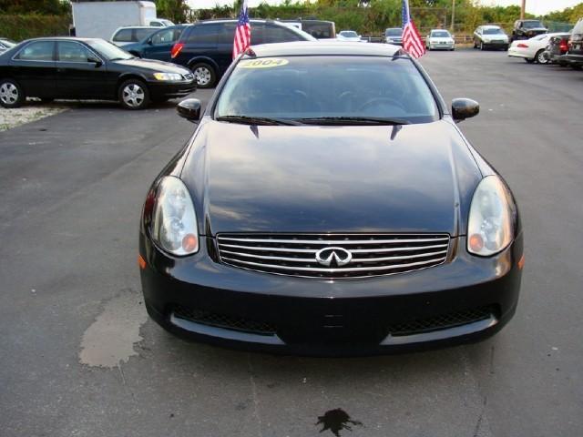 Infiniti G35 2004 photo 1