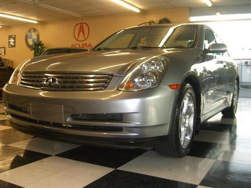Infiniti G35 2004 photo 2