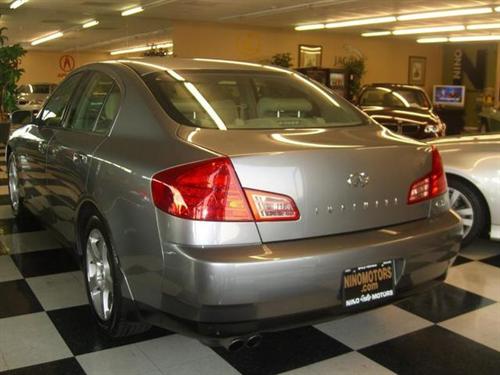 Infiniti G35 2004 photo 3