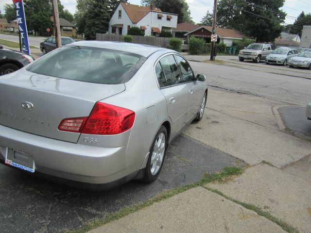 Infiniti G35 2004 photo 4