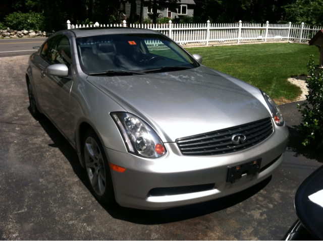 Infiniti G35 2004 photo 1