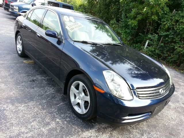 Infiniti G35 2004 photo 3