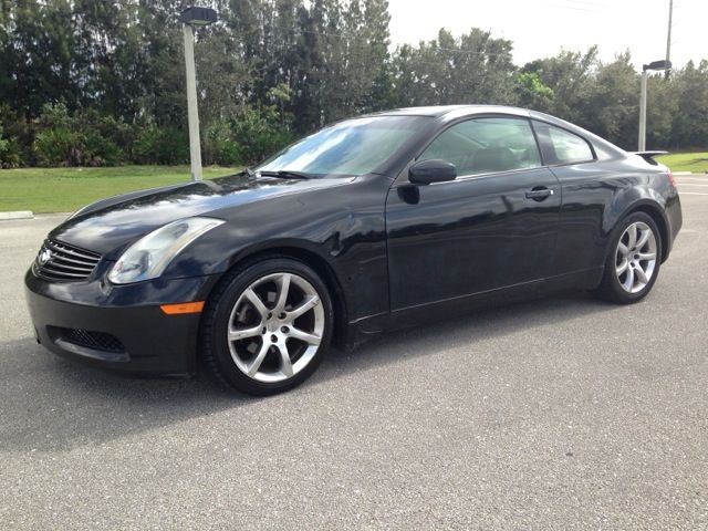 Infiniti G35 2004 photo 4