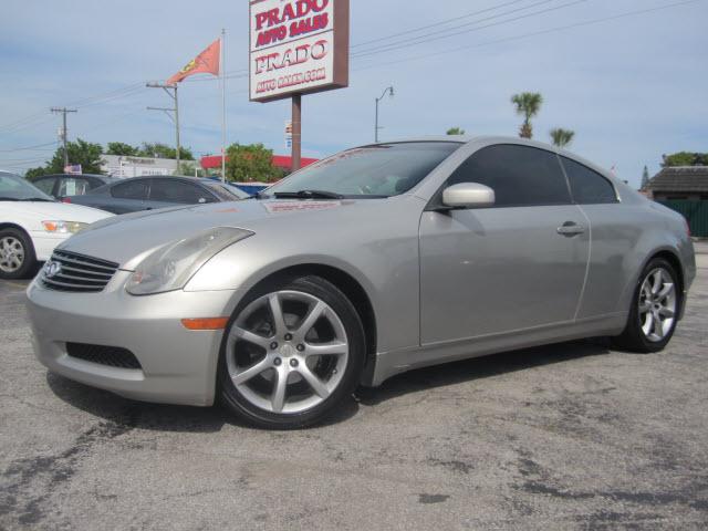 Infiniti G35 2004 photo 1