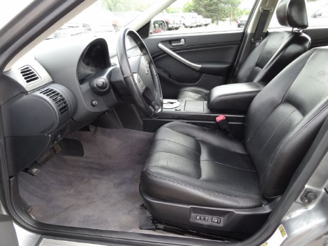 Infiniti G35 5DR WGN FWD AT Sedan