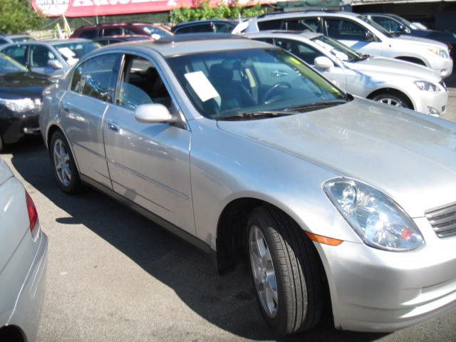 Infiniti G35 2004 photo 4
