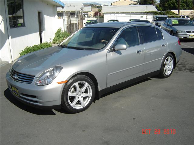 Infiniti G35 2004 photo 1