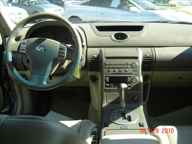 Infiniti G35 2004 photo 2