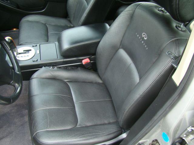 Infiniti G35 2004 photo 2