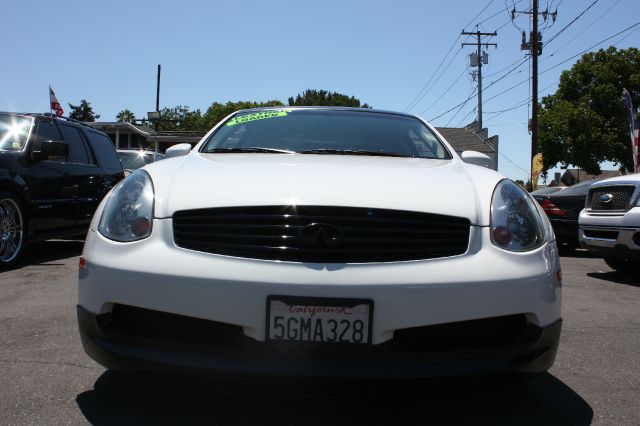 Infiniti G35 XB - ONE Owner Coupe