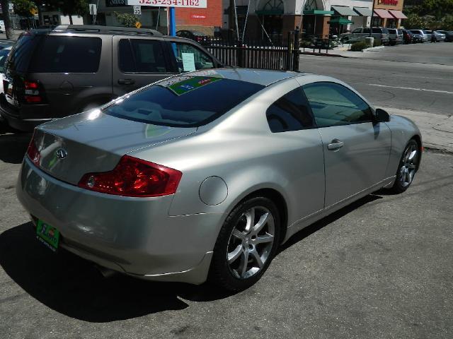 Infiniti G35 2004 photo 3