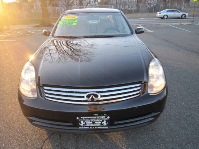 Infiniti G35 2004 photo 2