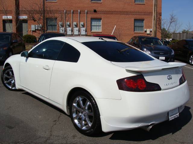 Infiniti G35 2004 photo 4