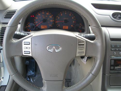 Infiniti G35 2004 photo 3