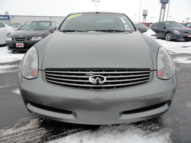 Infiniti G35 2004 photo 1