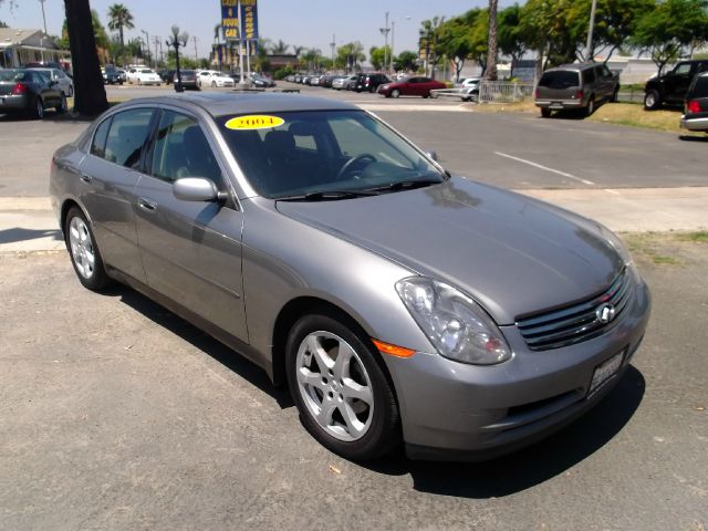 Infiniti G35 2004 photo 4